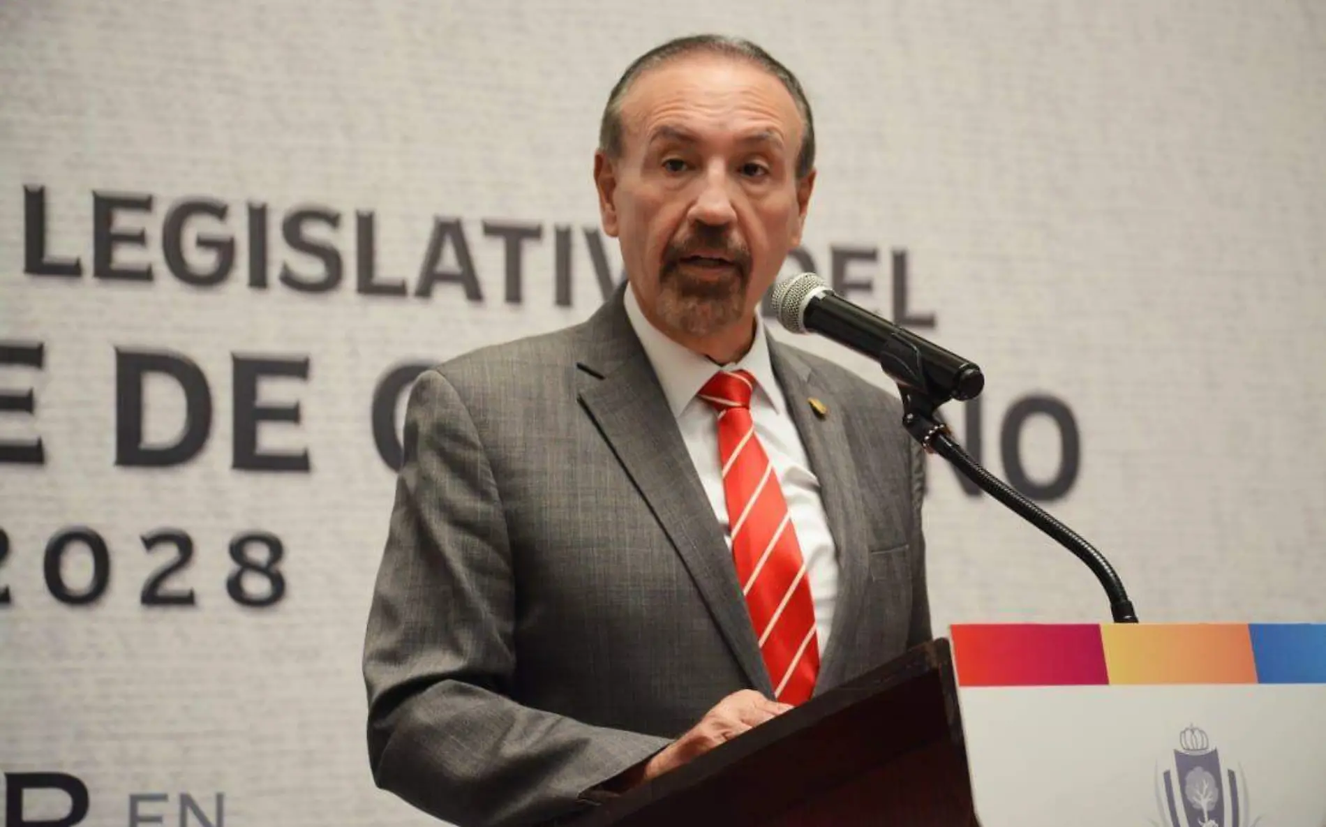 Héctor Vela Valenzuela, secretario general de Gobiern